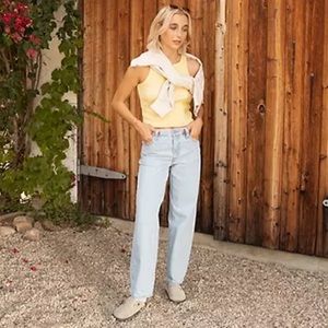 Levi’s baggy dad jeans